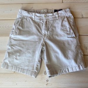 Vineyard Vines 7 Inch Island Short- Size 28